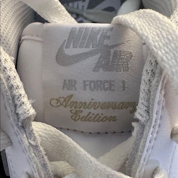 Nike Men's Air Force 1 Anniversary Edition White Metallic Silver Sneakers Sz 10 - Picture 7 of 13